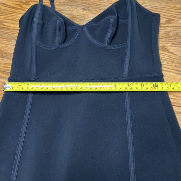 Alexander Wang black fitted dress - Picture 4 of 8